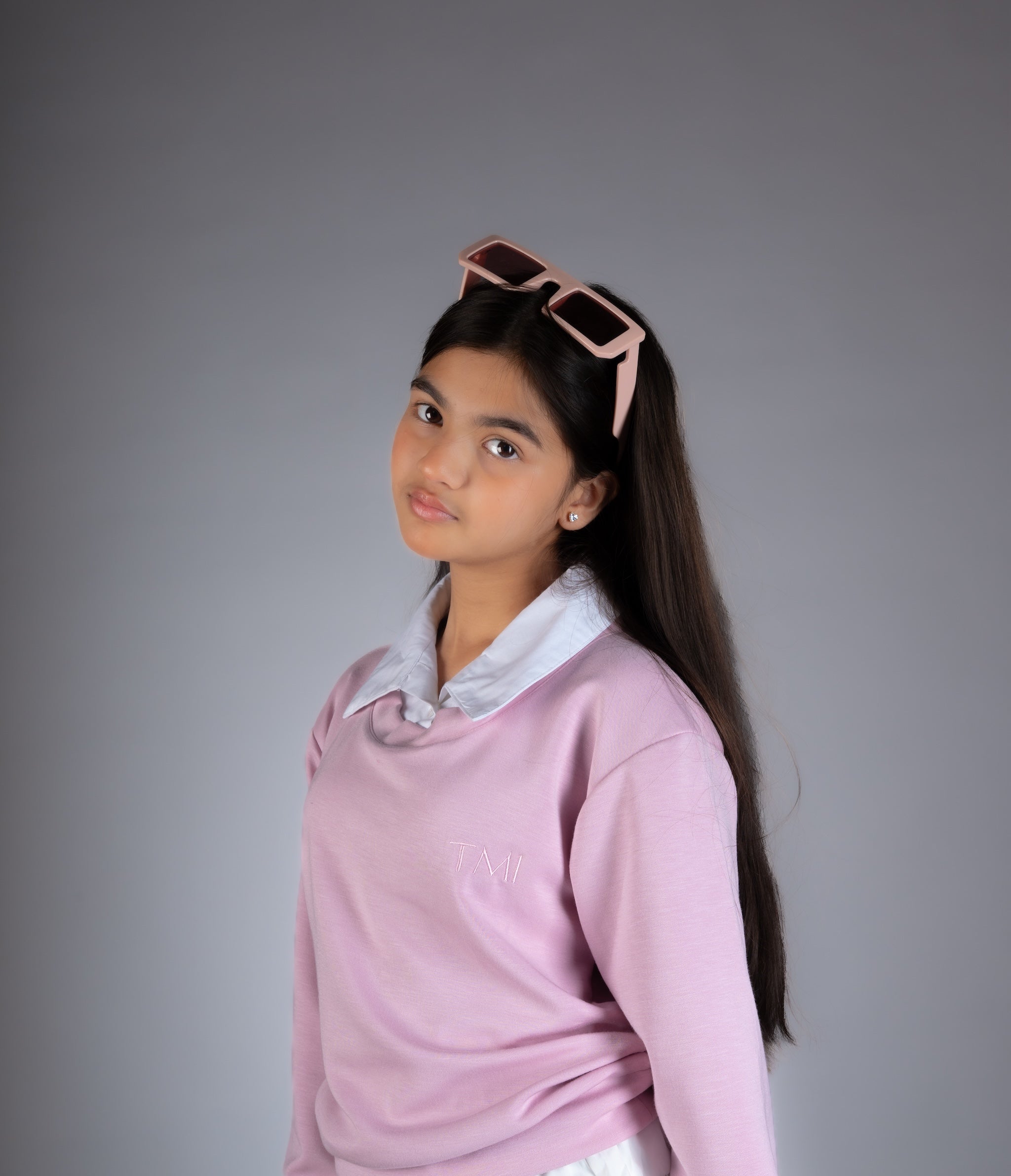 Oversized Collared Sweatshirt